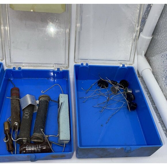 Vintage Carbon Comp Resistors Capacitors Electronics Mixed Lot in Storage Cases - Picture 10 of 16